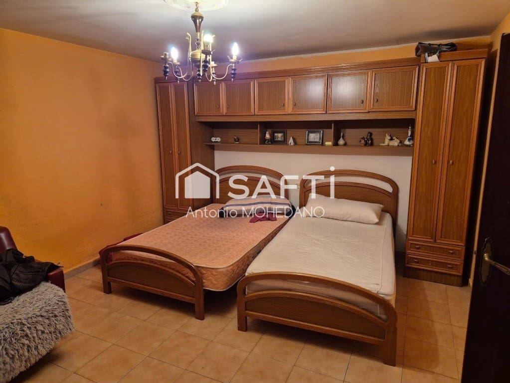 2 bedroom Terraced Villa for sale in Villademor de la Vega - € 17,100 (Ref: 9674076)