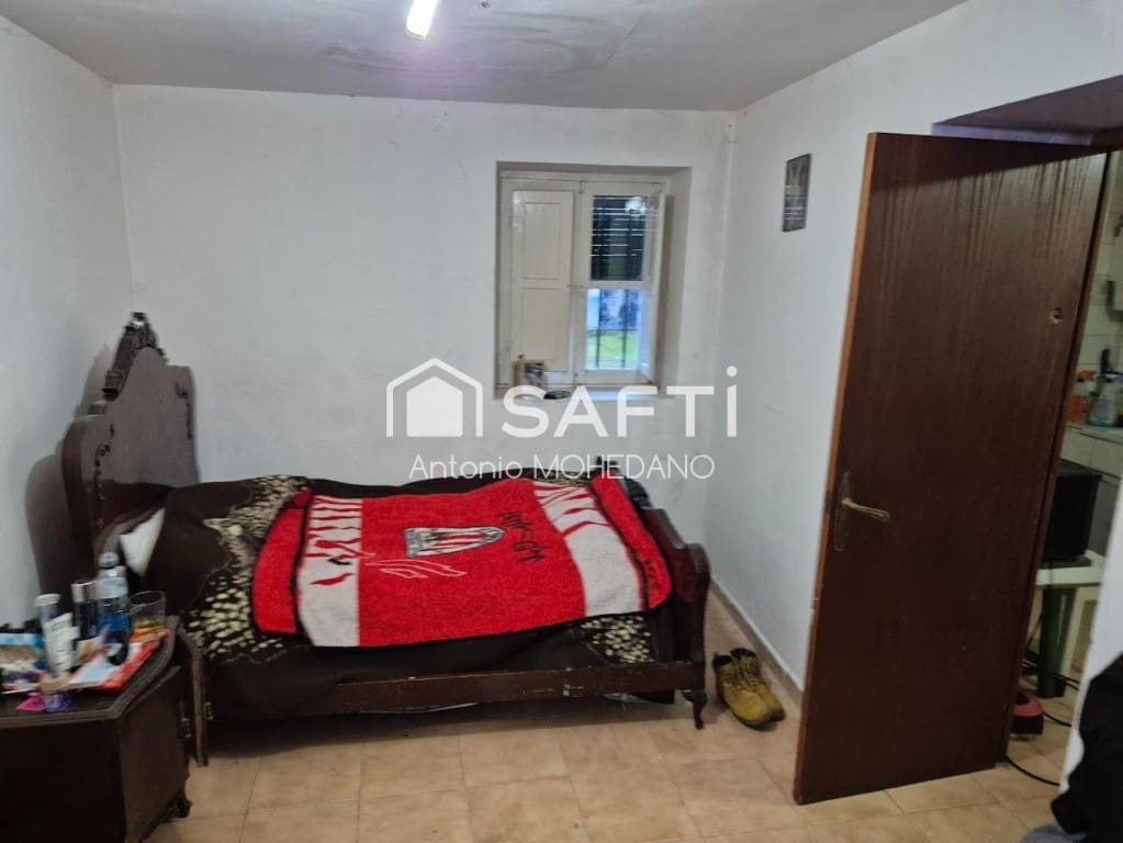 2 bedroom Terraced Villa for sale in Villademor de la Vega - € 17,100 (Ref: 9674076)