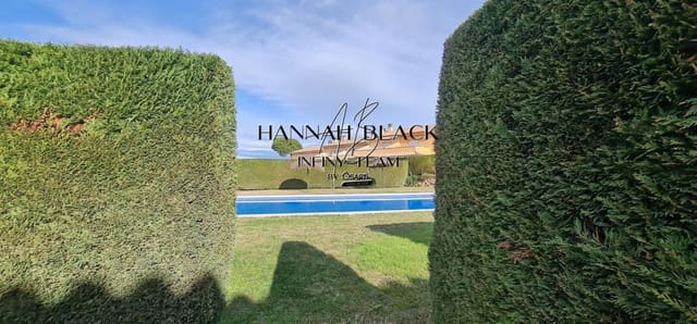 3 bedroom Villa for sale in L'Escala with pool - € 369,000 (Ref: 9677105)