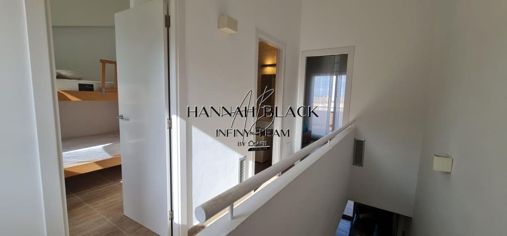 3 bedroom Villa for sale in L'Escala with pool - € 369,000 (Ref: 9677105)