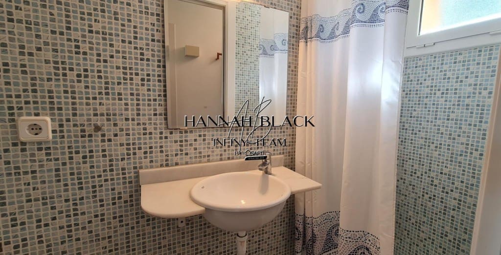 3 bedroom Villa for sale in L'Escala with pool - € 369,000 (Ref: 9677105)