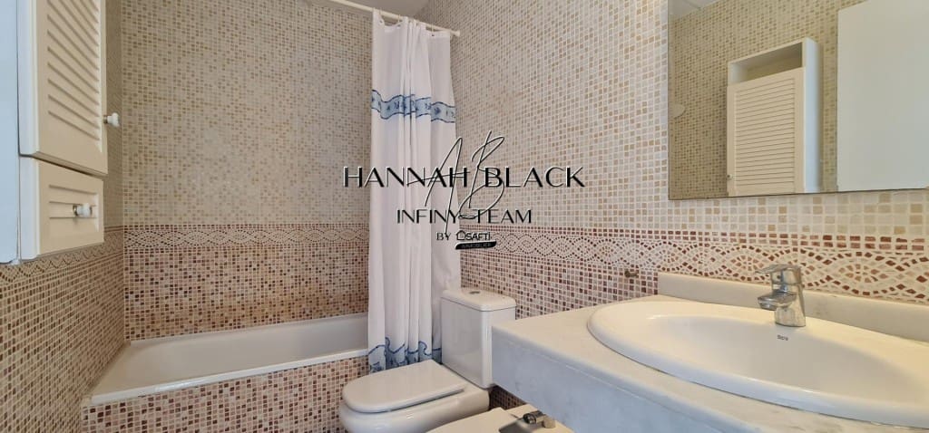 3 bedroom Villa for sale in L'Escala with pool - € 369,000 (Ref: 9677105)