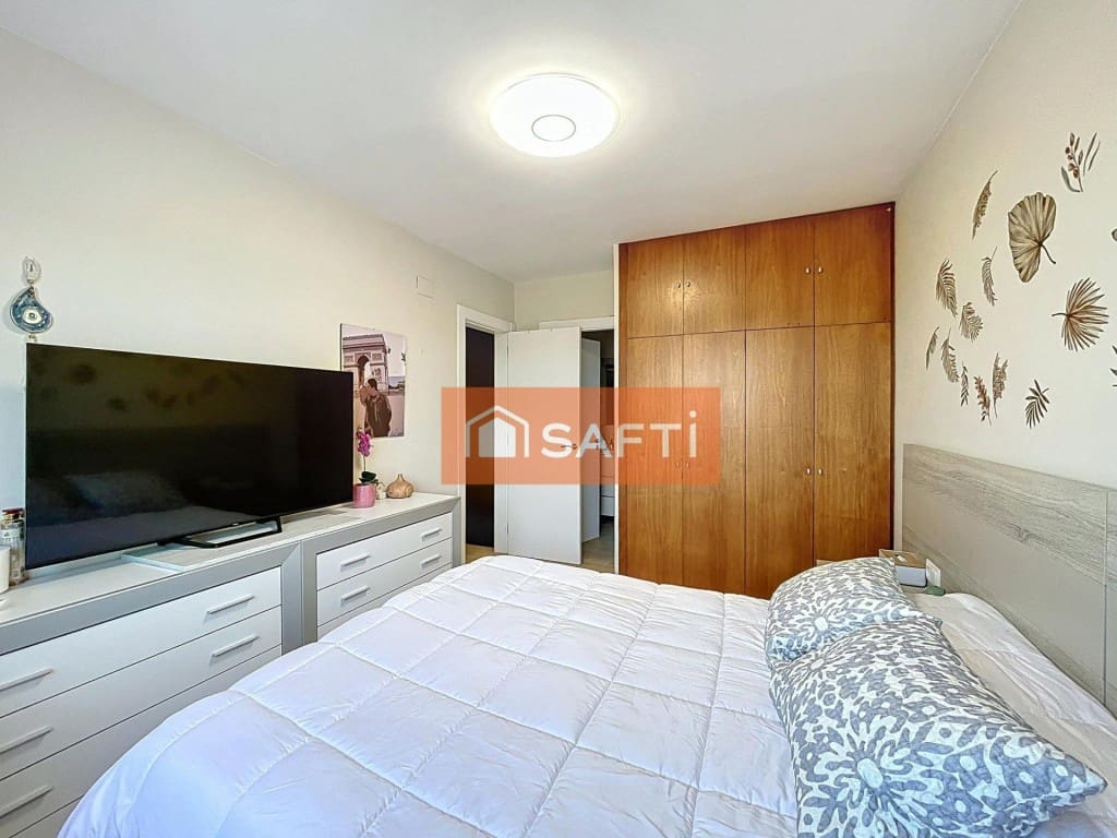 Chalet de 5 habitaciones en Pacs del Penedès en venta con piscina garaje - 450.000 € (Ref: 9677106)