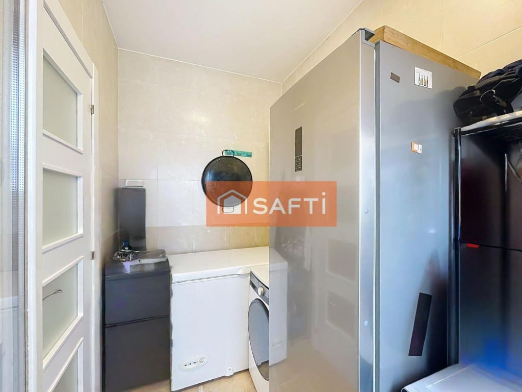 Chalet de 5 habitaciones en Pacs del Penedès en venta con piscina garaje - 450.000 € (Ref: 9677106)