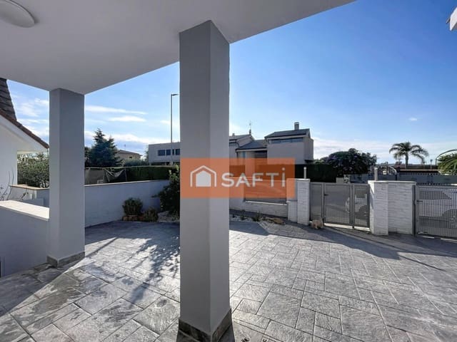 Chalet de 5 habitaciones en Pacs del Penedès en venta con piscina garaje - 450.000 € (Ref: 9677106)