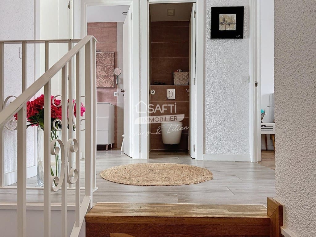 3 makuuhuone Huvila myytävänä paikassa Empuriabrava - 529 000 € (Ref: 9677107)