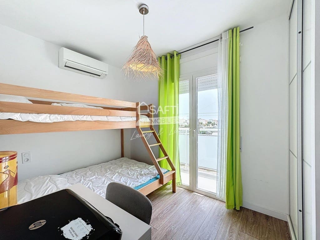 3 makuuhuone Huvila myytävänä paikassa Empuriabrava - 529 000 € (Ref: 9677107)