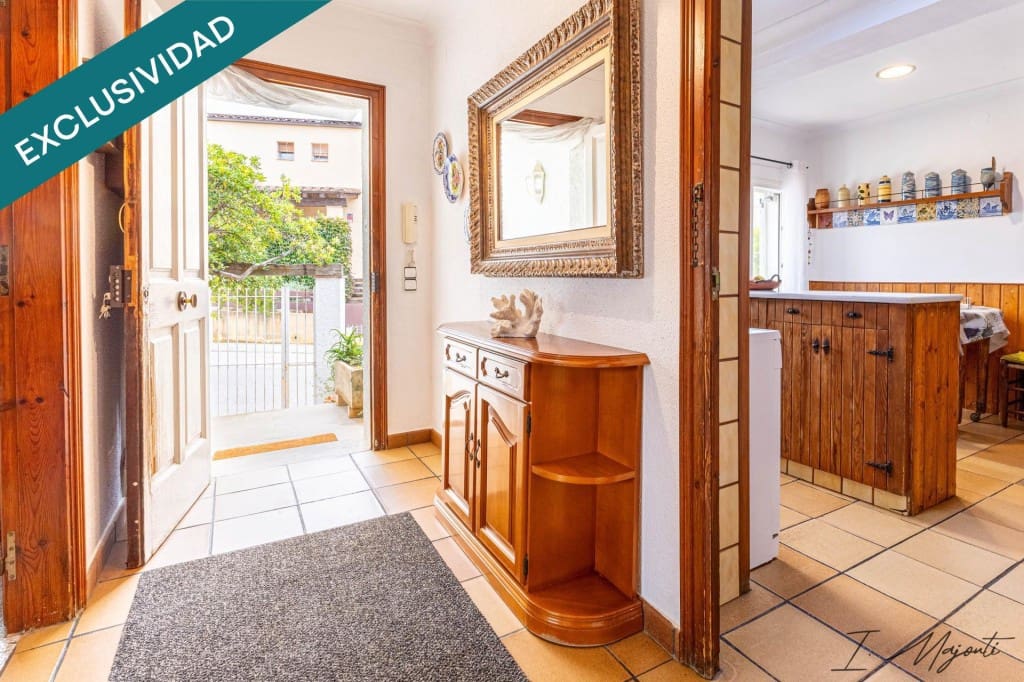 7 soverom Villa til salgs i La Bisbal d'Emporda med garasje - € 430 000 (Ref: 9677108)