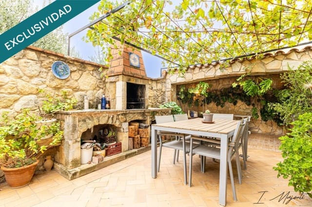 7 soverom Villa til salgs i La Bisbal d'Empordà med garasje - € 430 000 (Ref: 9677108)