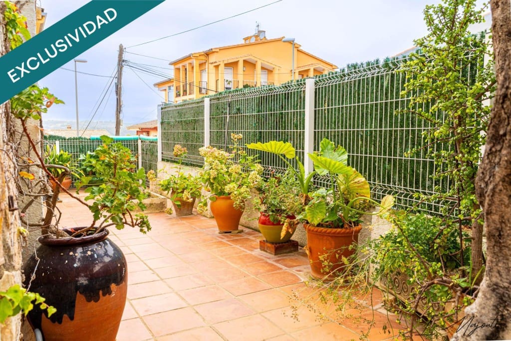 7 soverom Villa til salgs i La Bisbal d'Emporda med garasje - € 430 000 (Ref: 9677108)