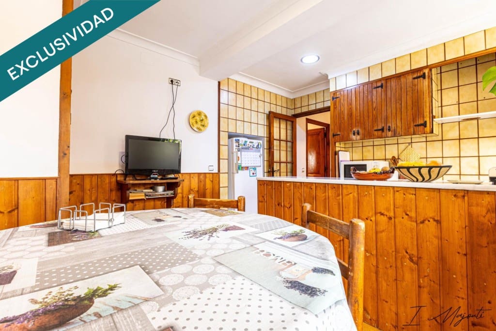 7 soverom Villa til salgs i La Bisbal d'Emporda med garasje - € 430 000 (Ref: 9677108)