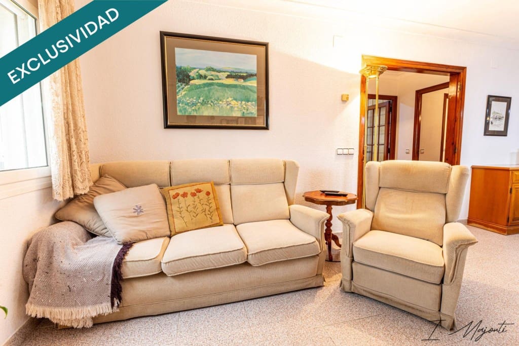 7 soverom Villa til salgs i La Bisbal d'Emporda med garasje - € 430 000 (Ref: 9677108)