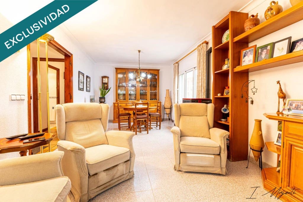 7 soverom Villa til salgs i La Bisbal d'Emporda med garasje - € 430 000 (Ref: 9677108)