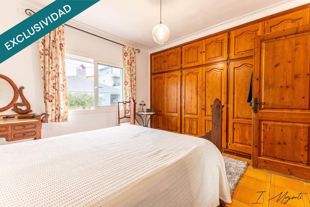 7 soverom Villa til salgs i La Bisbal d'Emporda med garasje - € 430 000 (Ref: 9677108)