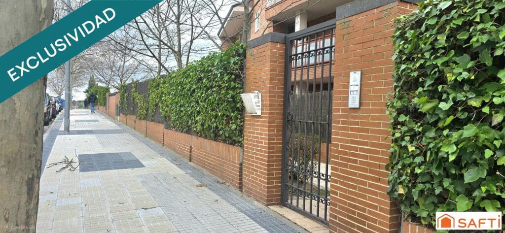 Apartamento de 3 habitaciones en Majadahonda en venta con piscina - 729.000 € (Ref: 9677112)