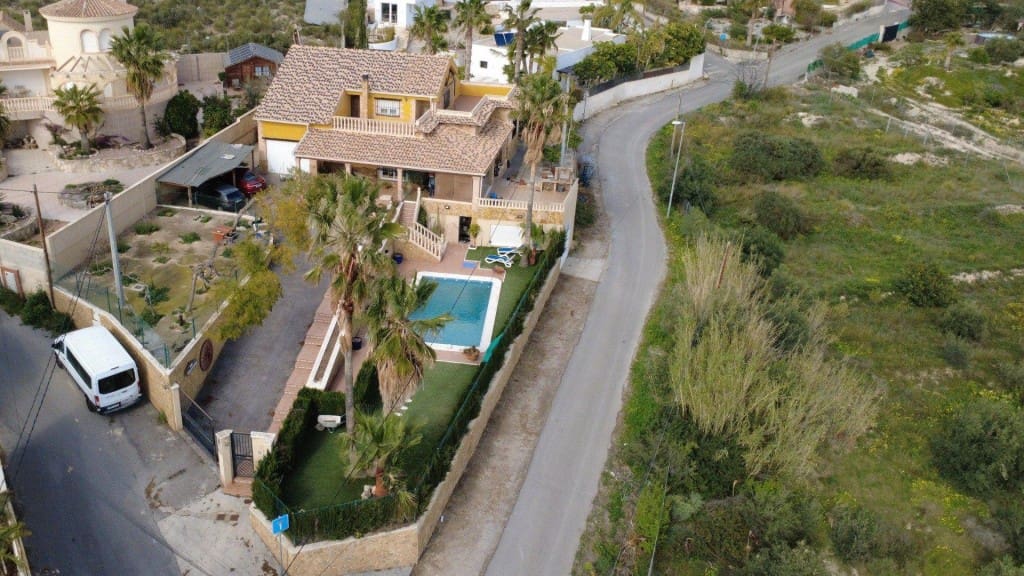 Finca/Casa Rural de 8 habitaciones en San Vicente / Sant Vicent del Raspeig en venta con piscina garaje - 499.999 € (Ref: 9677114)