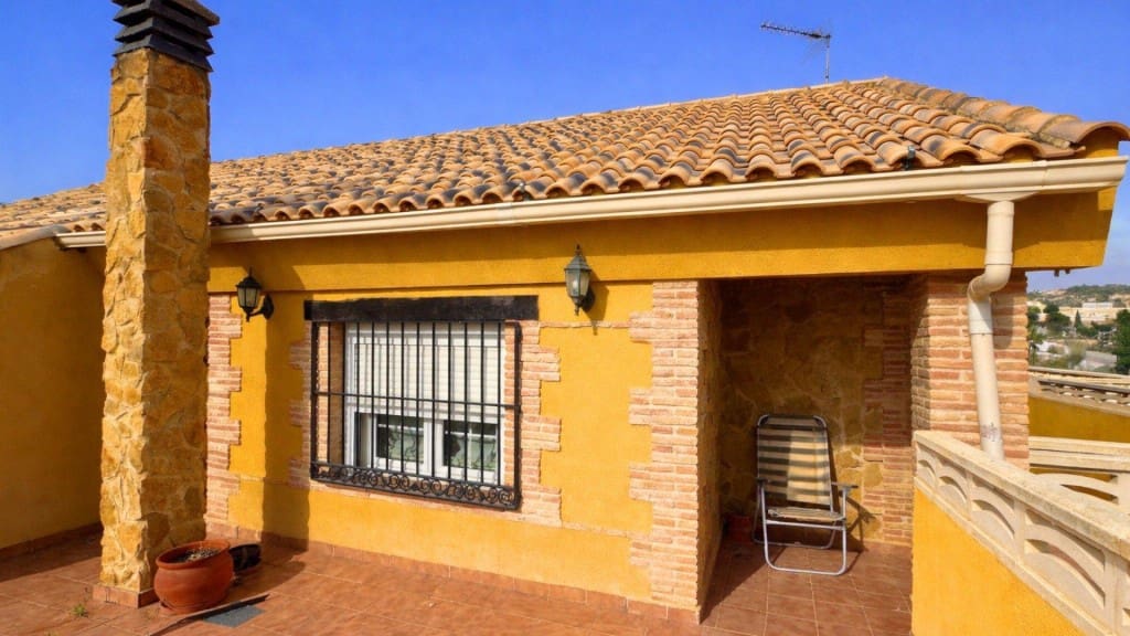 Finca/Casa Rural de 8 habitaciones en San Vicente / Sant Vicent del Raspeig en venta con piscina garaje - 499.999 € (Ref: 9677114)