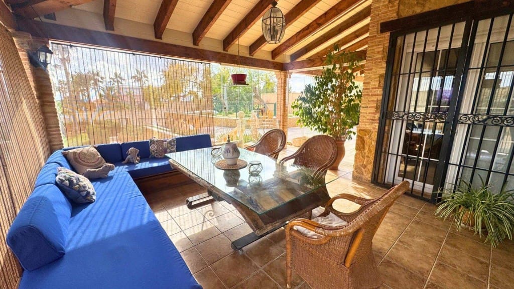 Finca/Casa Rural de 8 habitaciones en San Vicente / Sant Vicent del Raspeig en venta con piscina garaje - 499.999 € (Ref: 9677114)