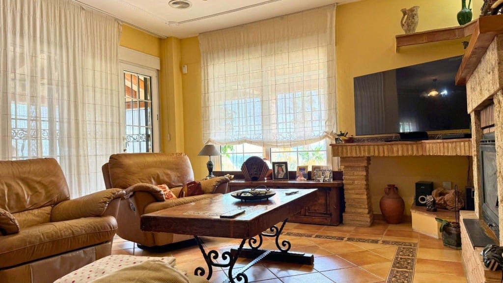 Finca/Casa Rural de 8 habitaciones en San Vicente / Sant Vicent del Raspeig en venta con piscina garaje - 499.999 € (Ref: 9677114)