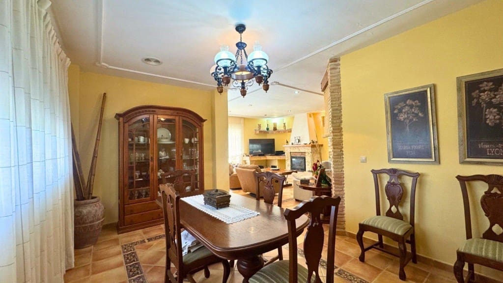 Finca/Casa Rural de 8 habitaciones en San Vicente / Sant Vicent del Raspeig en venta con piscina garaje - 499.999 € (Ref: 9677114)