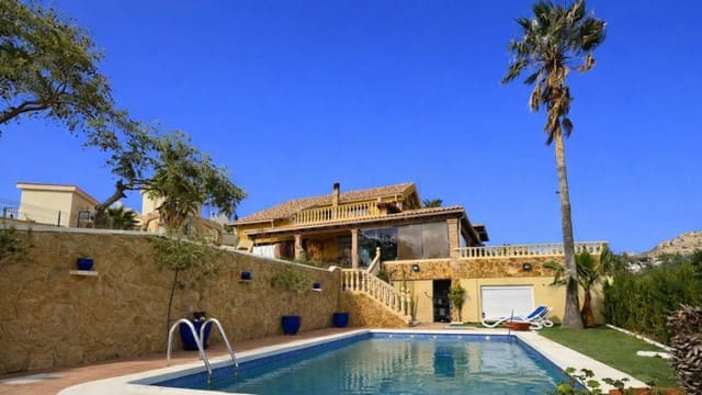 Finca/Casa Rural de 8 habitaciones en San Vicente / Sant Vicent del Raspeig en venta con piscina garaje - 499.999 € (Ref: 9677114)