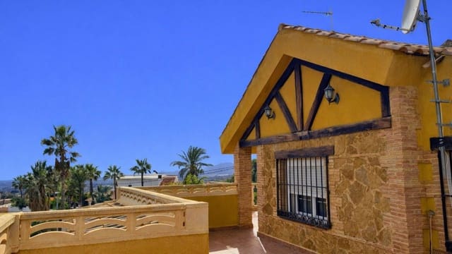 Finca/Casa Rural de 8 habitaciones en San Vicente / Sant Vicent del Raspeig en venta con piscina garaje - 499.999 € (Ref: 9677114)