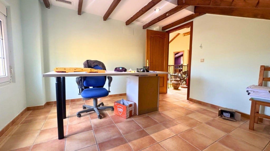 Finca/Casa Rural de 8 habitaciones en San Vicente / Sant Vicent del Raspeig en venta con piscina garaje - 499.999 € (Ref: 9677114)