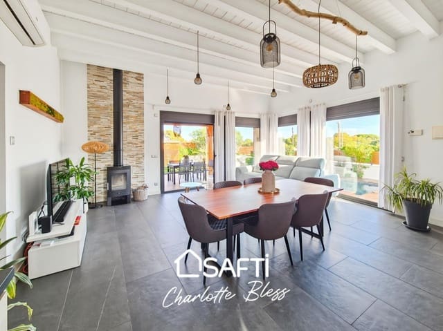 5 slaapkamer Villa te koop in Cubelles met zwembad - € 567.000 (Ref: 9679729)