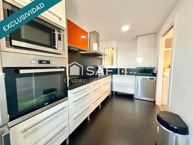 2 soverom Leilighet til salgs i Blanes med svømmebasseng - € 234 000 (Ref: 9686287)