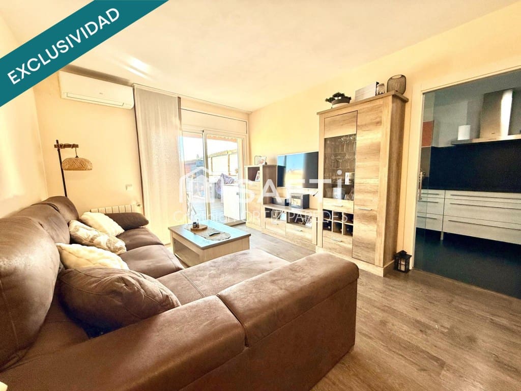 2 soverom Leilighet til salgs i Blanes med svømmebasseng - € 234 000 (Ref: 9686287)