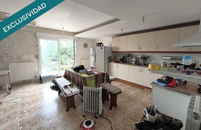 5 bedroom Villa for sale in La Muela with pool garage - € 220,000 (Ref: 9686293)