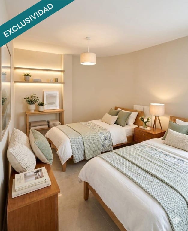 5 bedroom Villa for sale in La Muela with pool garage - € 220,000 (Ref: 9686293)