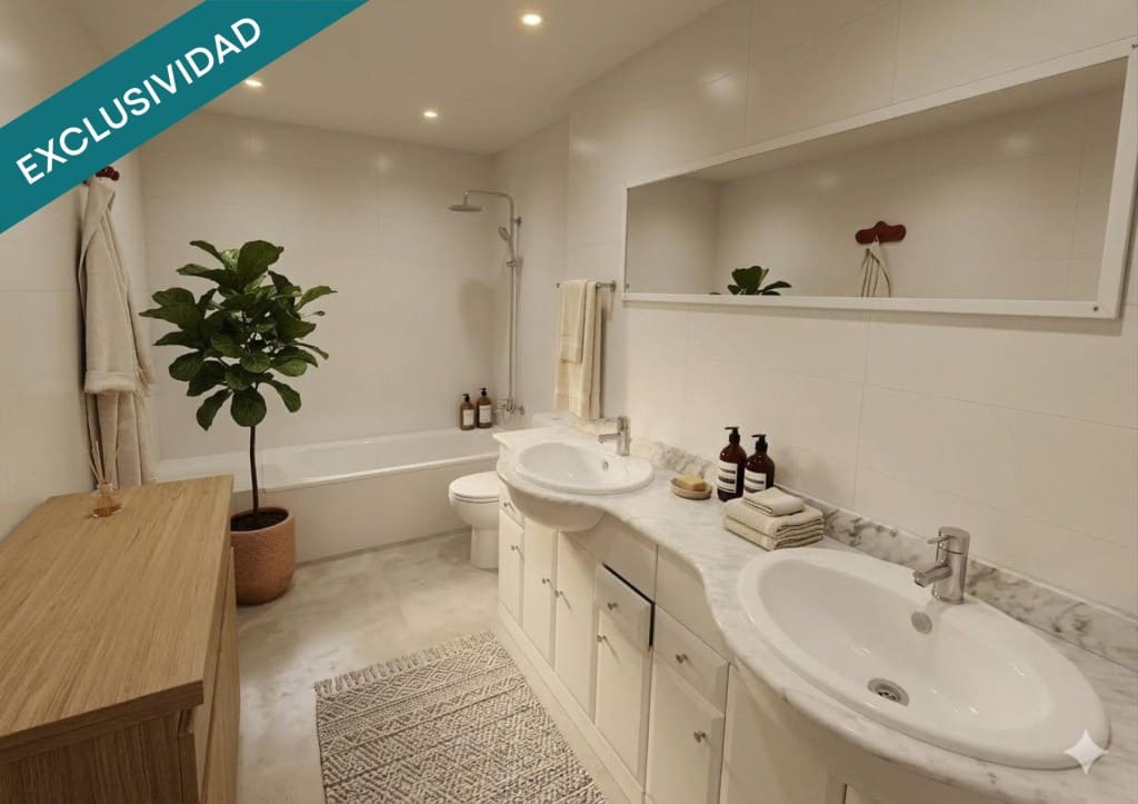 5 bedroom Villa for sale in La Muela with pool garage - € 220,000 (Ref: 9686293)