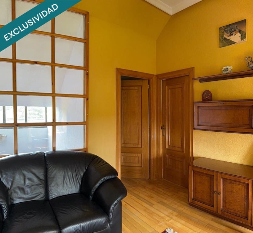 5 soveværelse Villa til salg i Sariegos med garage - € 303.800 (Ref: 9686294)