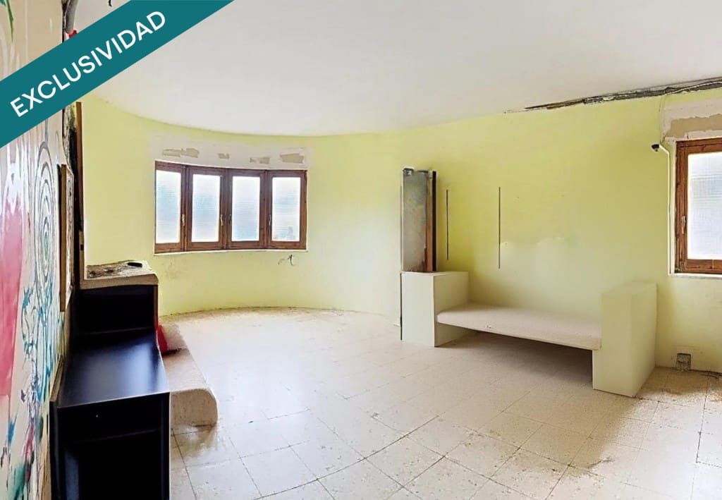 5 soveværelse Villa til salg i Sariegos med garage - € 303.800 (Ref: 9686294)