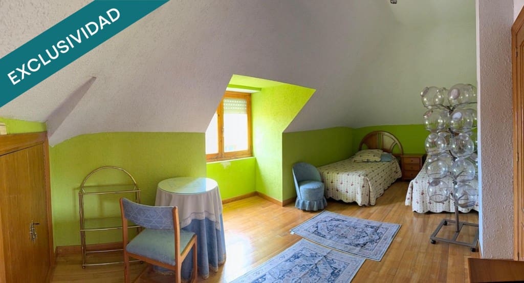 5 soveværelse Villa til salg i Sariegos med garage - € 303.800 (Ref: 9686294)