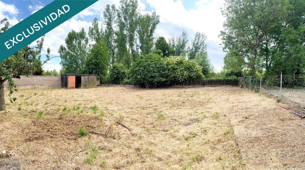 5 soveværelse Villa til salg i Sariegos med garage - € 303.800 (Ref: 9686294)