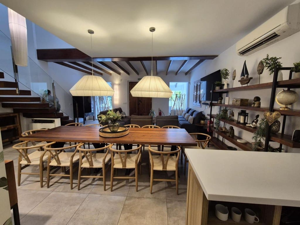 5 bedroom Villa for sale in Benidorm - € 3,000,000 (Ref: 9686295)