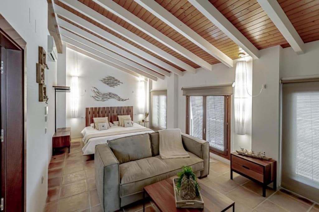 5 bedroom Villa for sale in Benidorm - € 3,000,000 (Ref: 9686295)