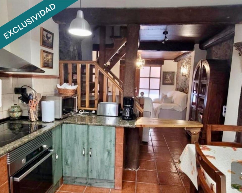 3 bedroom Finca/Country House for sale in Molinaseca - € 186,000 (Ref: 9686296)
