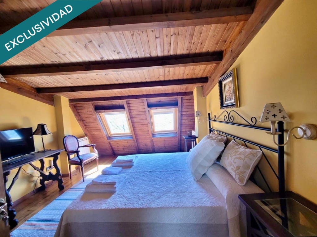 3 bedroom Finca/Country House for sale in Molinaseca - € 186,000 (Ref: 9686296)