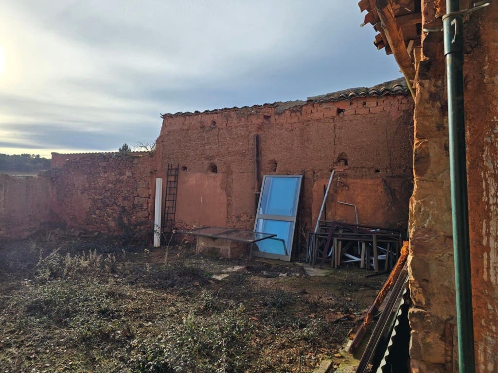 2 soveværelse Villa til salg i Villaobispo de Otero med garage - € 17.900 (Ref: 9686300)