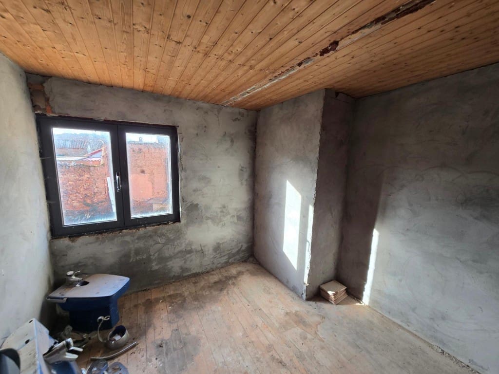 2 soveværelse Villa til salg i Villaobispo de Otero med garage - € 17.900 (Ref: 9686300)