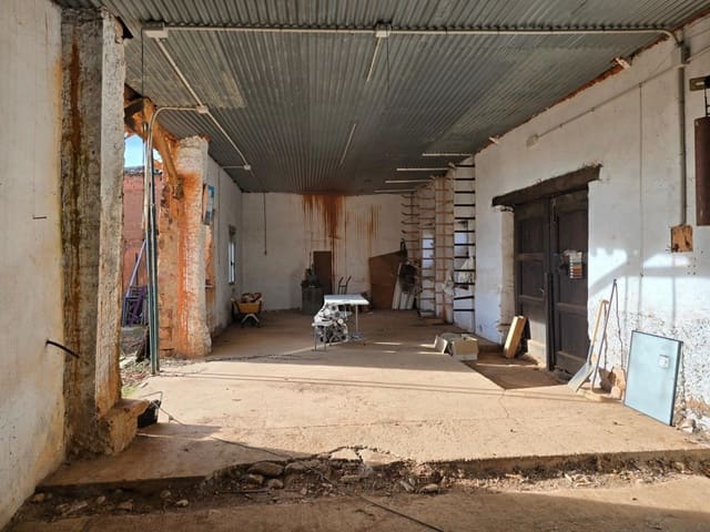 2 soveværelse Villa til salg i Villaobispo de Otero med garage - € 17.900 (Ref: 9686300)