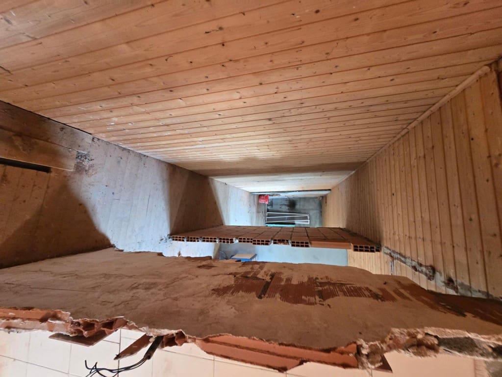 2 soveværelse Villa til salg i Villaobispo de Otero med garage - € 17.900 (Ref: 9686300)