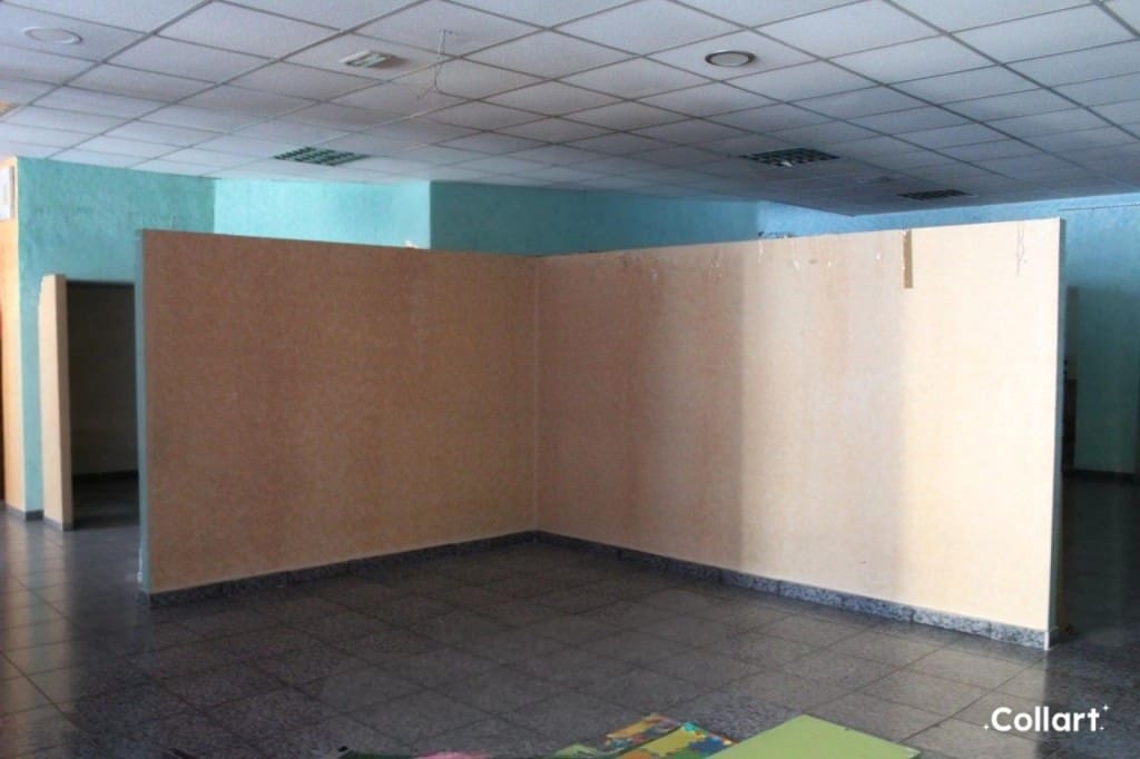 Commerciale in vendita in Molina de Segura - 180.000 € (Rif: 9686301)