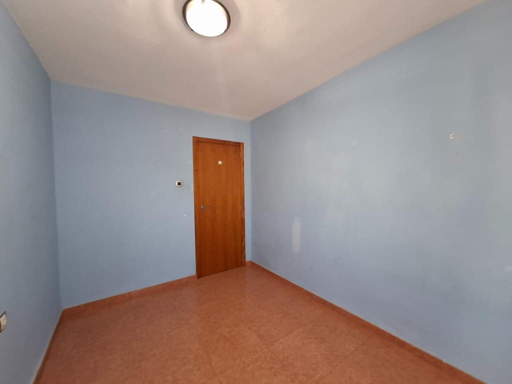 4 slaapkamer Appartement te koop in Alfarrasi - € 110.000 (Ref: 9690450)