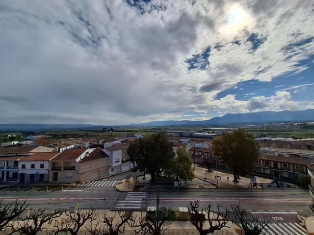 4 slaapkamer Appartement te koop in Alfarrasí - € 110.000 (Ref: 9690450)