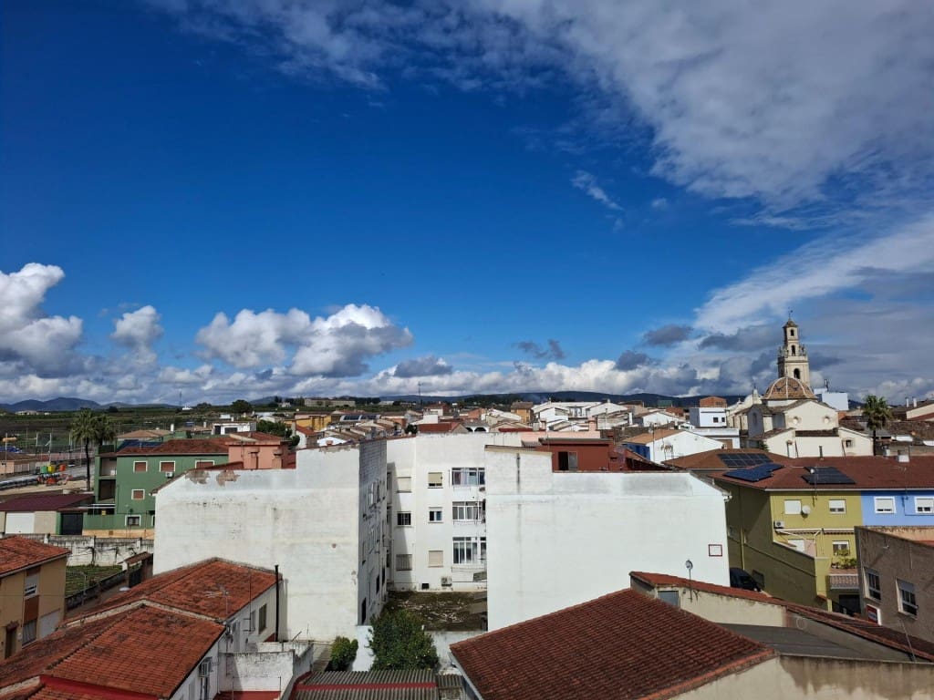 4 slaapkamer Appartement te koop in Alfarrasi - € 110.000 (Ref: 9690450)