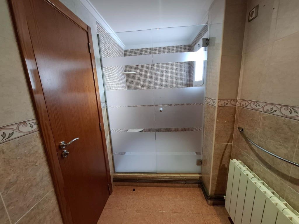 4 slaapkamer Appartement te koop in Alfarrasi - € 110.000 (Ref: 9690450)